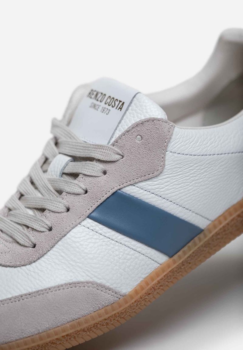 SNEAKERS AXIS